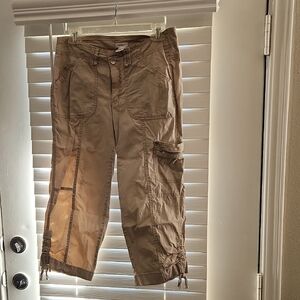 Westport Tan Capris with Cargo Pockets